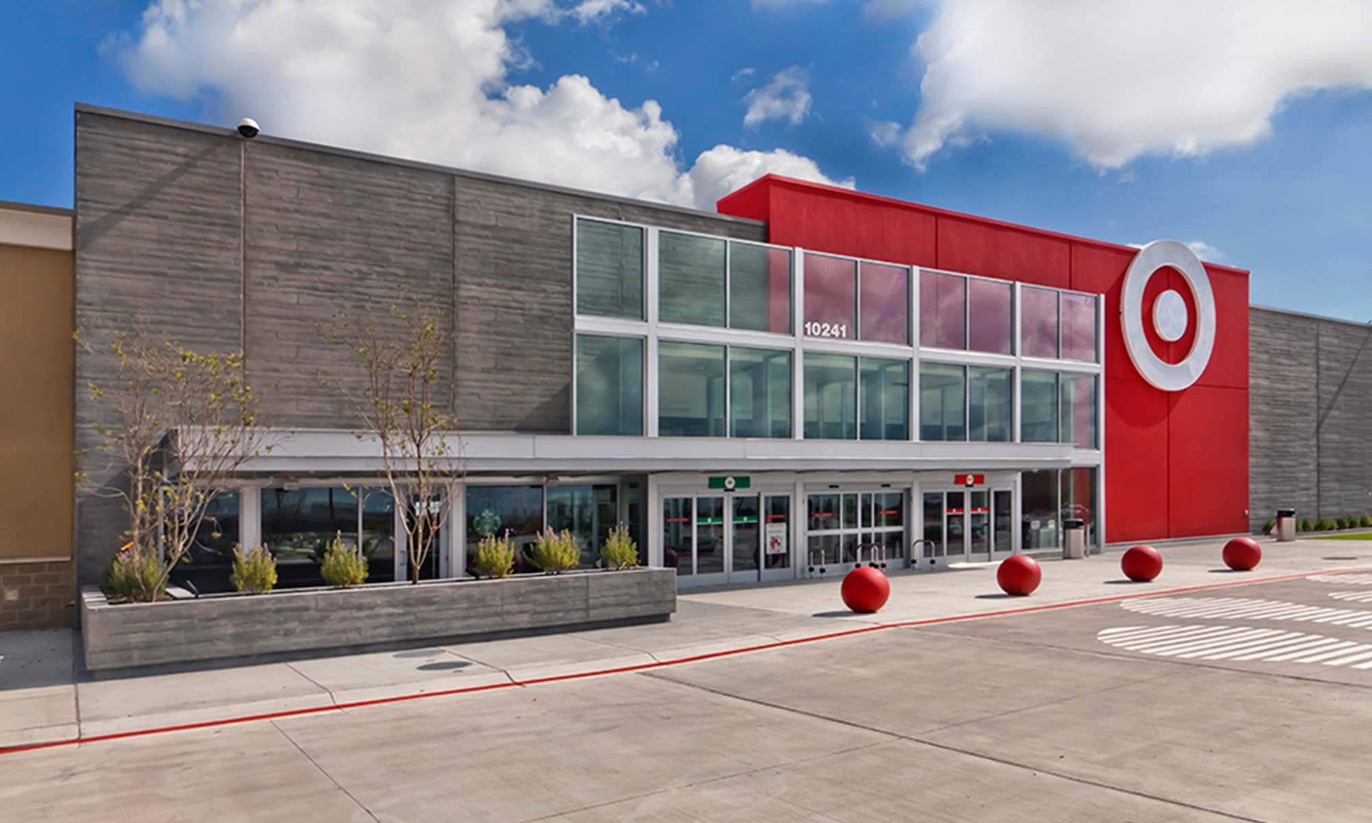 1 Magnificent Dividend King Stock Down 40% to Buy and Hold Forever